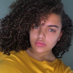 Meet your Posher, Lauryn